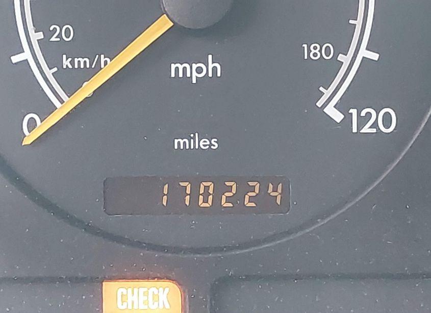 Photo 12 of 1999 Mercedes-benz Ml 320 (VIN 4JGAB54E0XA115909)