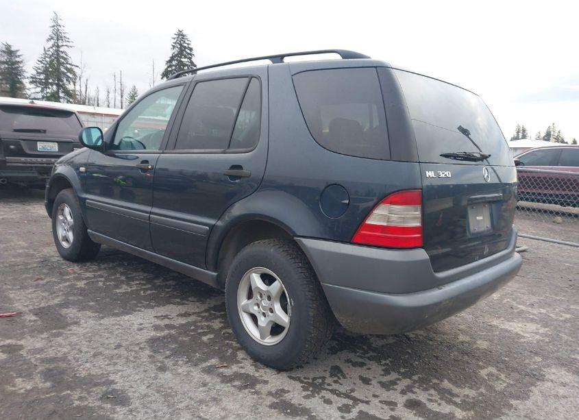Photo 3 of 1999 Mercedes-benz Ml 320 (VIN 4JGAB54E0XA115909)