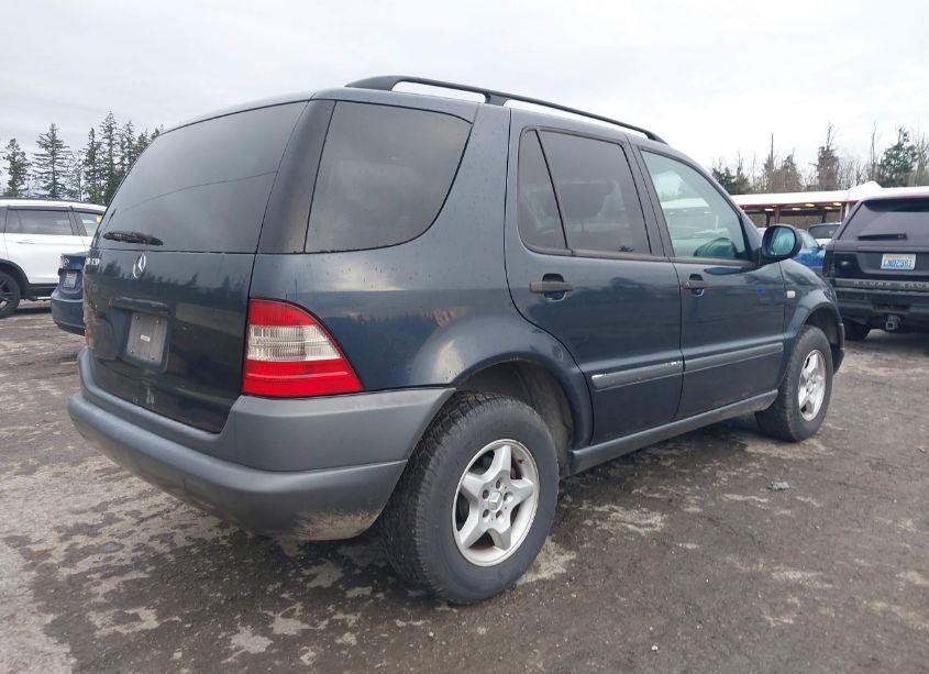 Photo 4 of 1999 Mercedes-benz Ml 320 (VIN 4JGAB54E0XA115909)