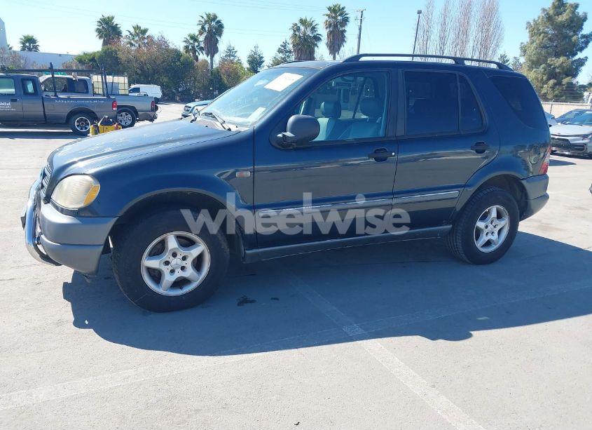 Photo 2 of 1999 Mercedes-benz Ml 320 (VIN 4JGAB54E0XA144438)