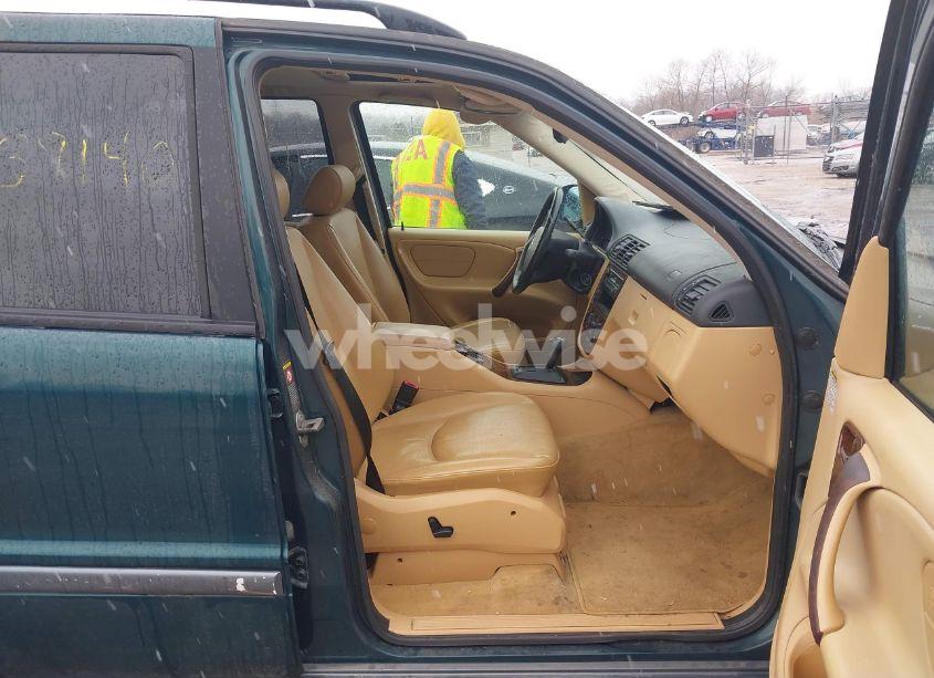 Photo 5 of 1999 Mercedes-benz Ml 320 (VIN 4JGAB54E0XA144942)