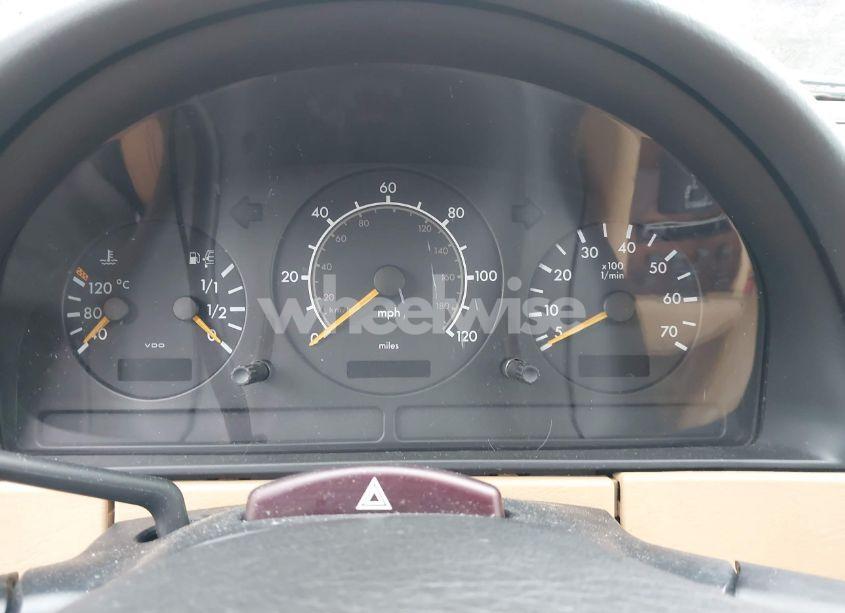 Photo 7 of 1999 Mercedes-benz Ml 320 (VIN 4JGAB54E0XA144942)