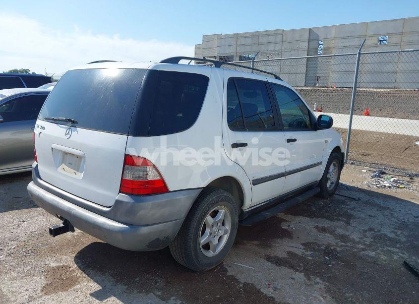 Photo 4 of 1999 Mercedes-benz Ml 320 (VIN 4JGAB54E2XA061822)