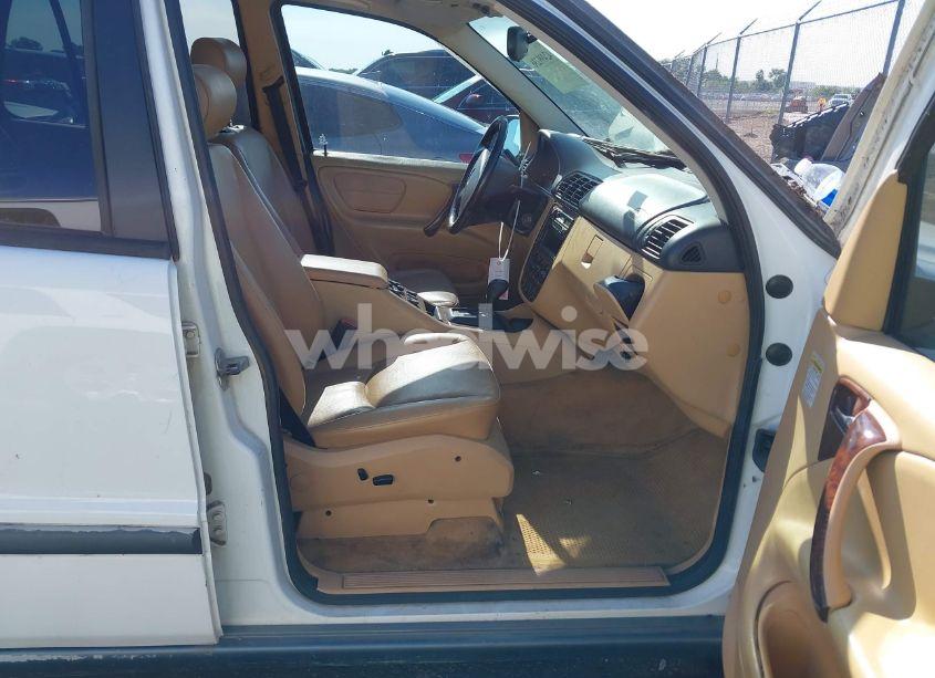 Photo 5 of 1999 Mercedes-benz Ml 320 (VIN 4JGAB54E2XA061822)