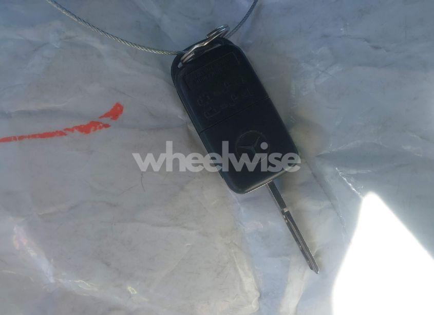 Photo 11 of 1999 Mercedes-benz Ml 320 (VIN 4JGAB54E2XA090835)