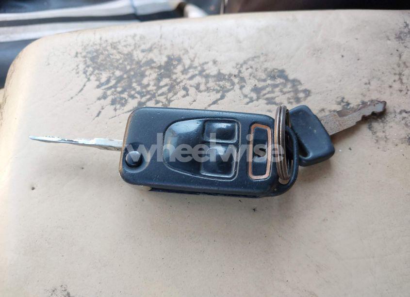 Photo 11 of 2000 Mercedes-benz Ml 320 (VIN 4JGAB54E2YA220033)