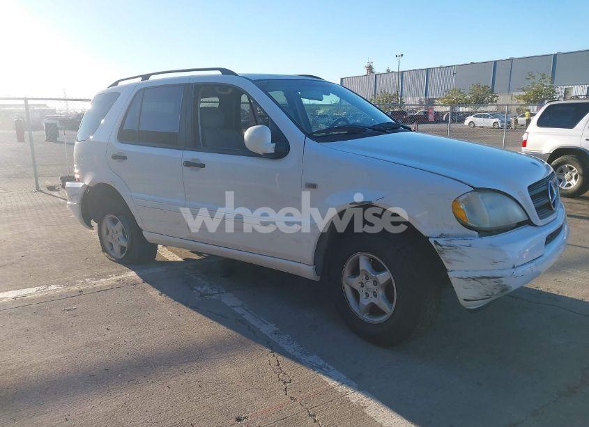 2000 Mercedes-benz Ml 320 (VIN 4JGAB54E3YA145312) main photo