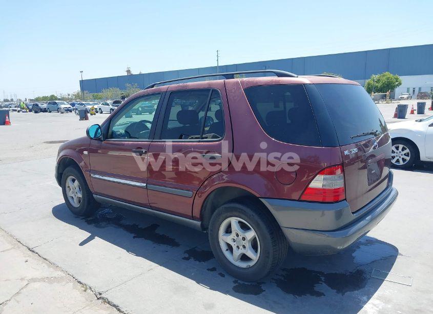 Photo 3 of 1999 Mercedes-benz Ml 320 (VIN 4JGAB54E4XA118862)