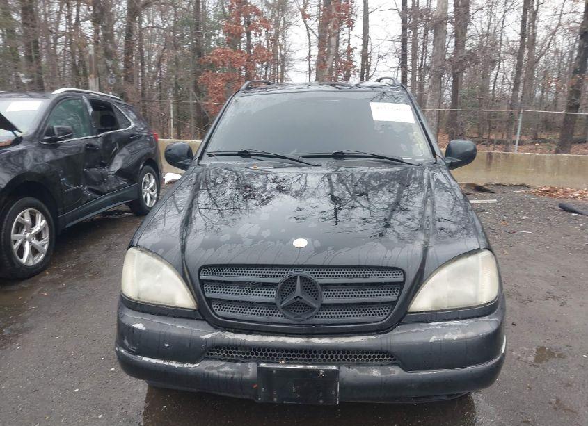 Photo 12 of 2000 Mercedes-benz Ml 320 (VIN 4JGAB54E4YA145304)
