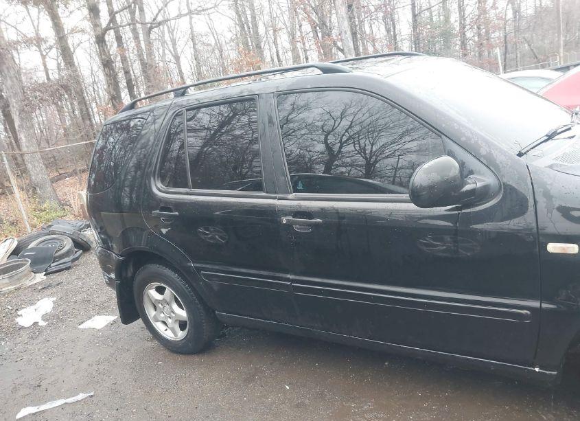 Photo 13 of 2000 Mercedes-benz Ml 320 (VIN 4JGAB54E4YA145304)