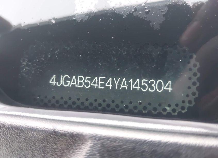 Photo 9 of 2000 Mercedes-benz Ml 320 (VIN 4JGAB54E4YA145304)