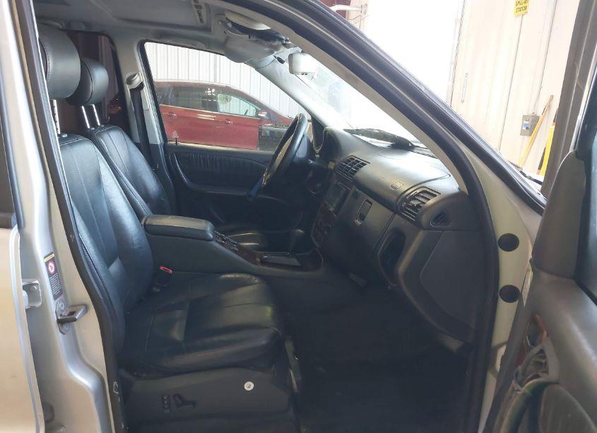 Photo 5 of 2000 Mercedes-benz Ml 320 (VIN 4JGAB54E5YA162306)