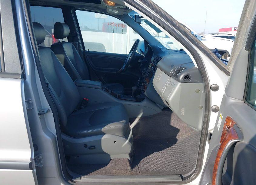 Photo 5 of 1999 Mercedes-benz Ml 320 (VIN 4JGAB54E8XA054566)