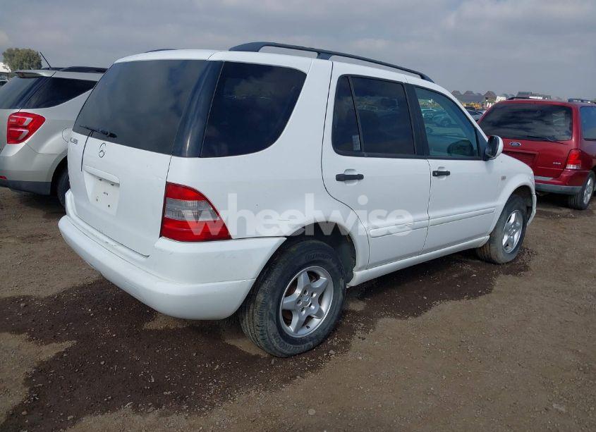 Photo 4 of 2000 Mercedes-benz Ml 320 (VIN 4JGAB54E8YA169556)