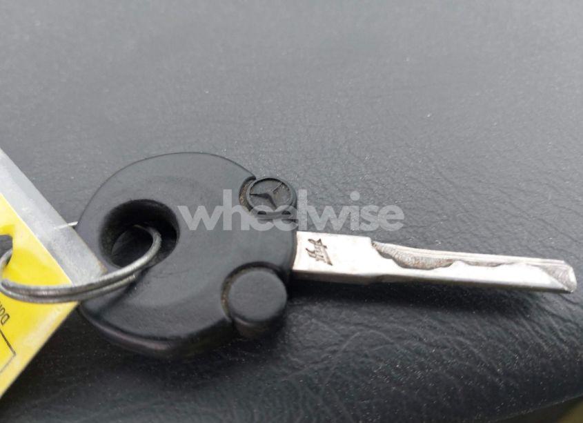 Photo 11 of 1999 Mercedes-benz Ml 320 (VIN 4JGAB54E9XA089245)