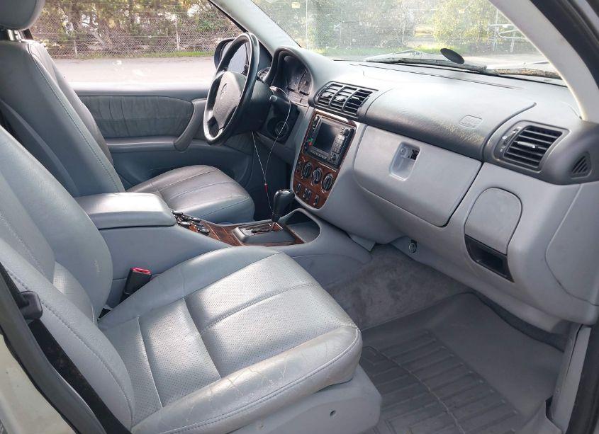Photo 5 of 2000 Mercedes-benz Ml 320 (VIN 4JGAB54E9YA175396)