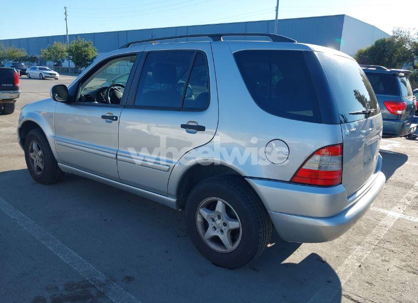 Photo 3 of 2000 Mercedes-benz Ml 320 (VIN 4JGAB54EXYA202721)