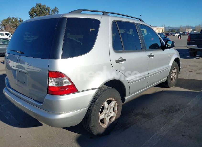 Photo 4 of 2000 Mercedes-benz Ml 320 (VIN 4JGAB54EXYA202721)