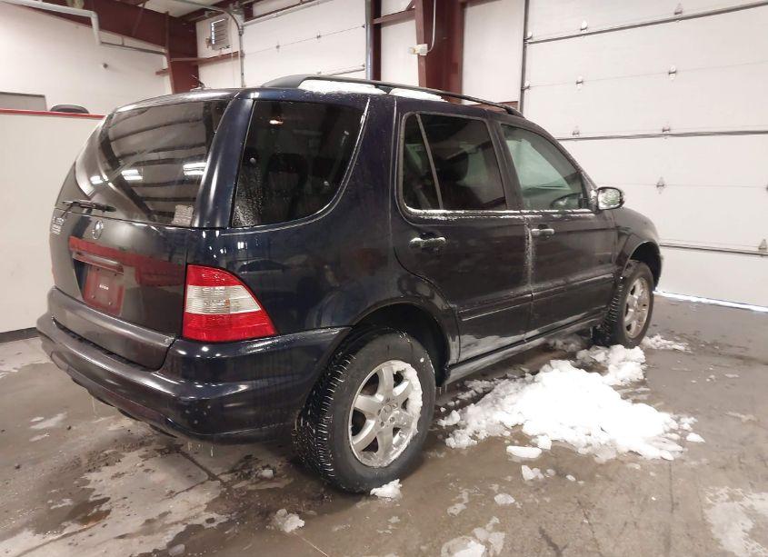 Photo 4 of 2004 Mercedes-benz Ml 350 4MATIC (VIN 4JGAB57E04A509661)