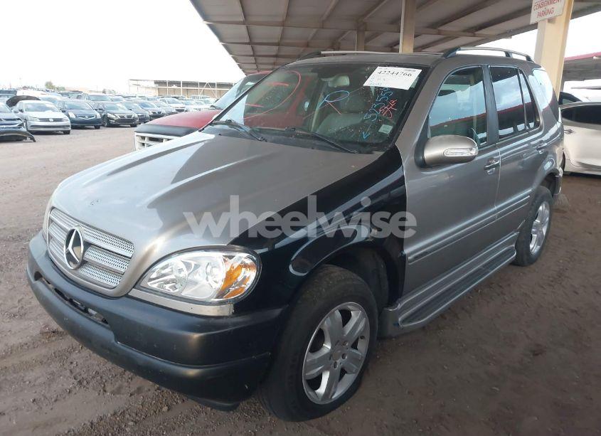 Photo 2 of 2005 Mercedes-benz Ml 350 4MATIC (VIN 4JGAB57E05A523559)