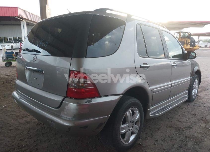 Photo 4 of 2005 Mercedes-benz Ml 350 4MATIC (VIN 4JGAB57E05A523559)