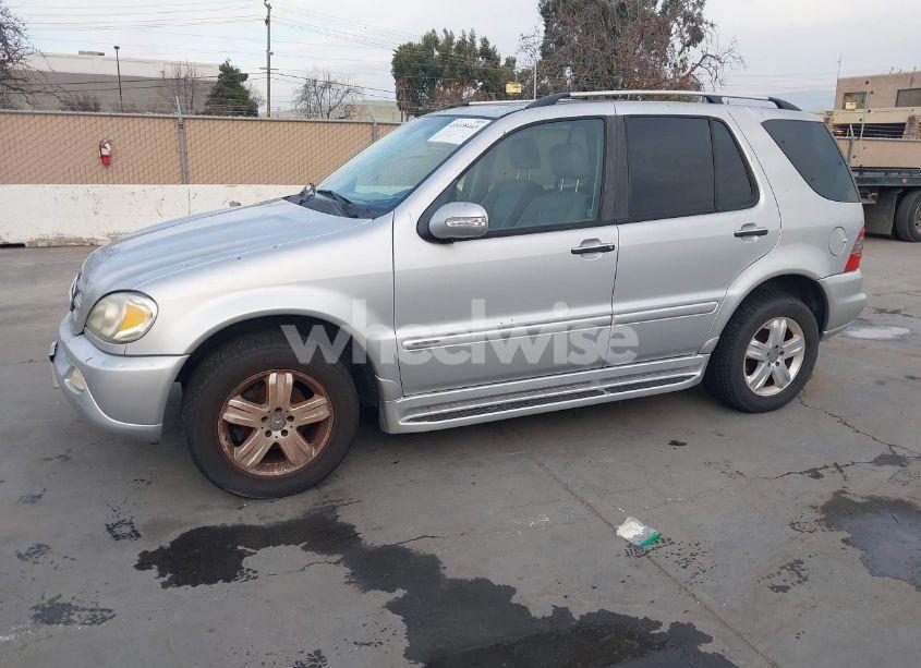 Photo 2 of 2005 Mercedes-benz Ml 350 4MATIC (VIN 4JGAB57E15A533839)