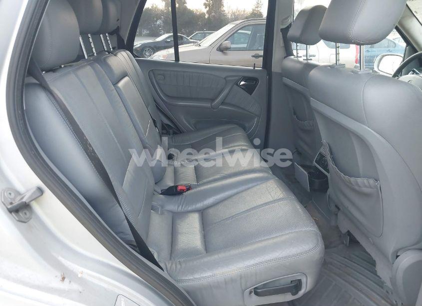 Photo 8 of 2005 Mercedes-benz Ml 350 4MATIC (VIN 4JGAB57E15A533839)