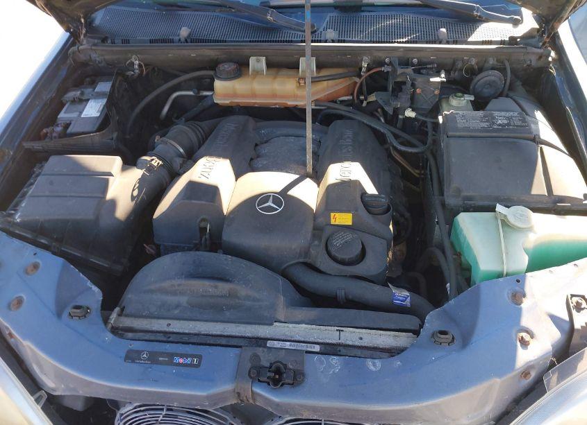 Photo 10 of 2005 Mercedes-benz Ml 350 4MATIC (VIN 4JGAB57E15A543772)