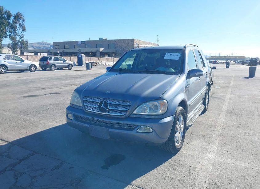 Photo 2 of 2005 Mercedes-benz Ml 350 4MATIC (VIN 4JGAB57E15A543772)