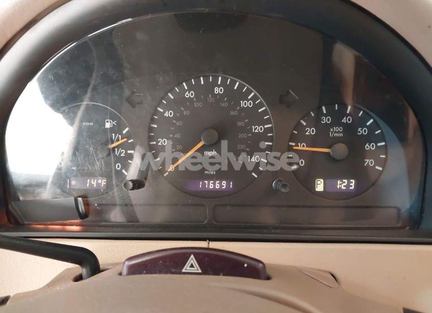 Photo 7 of 2003 Mercedes-benz Ml 350 (VIN 4JGAB57E23A412010)