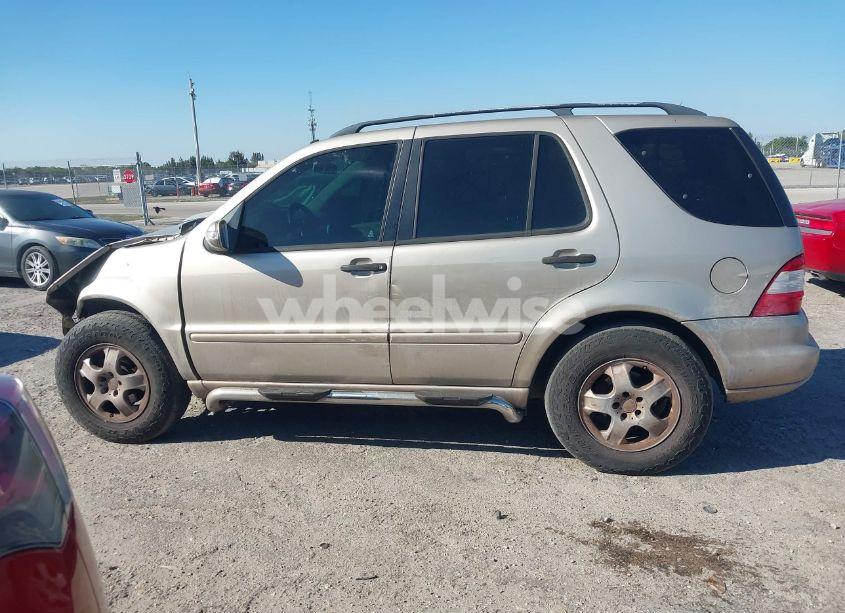 Photo 14 of 2003 Mercedes-benz Ml 350 (VIN 4JGAB57E23A453057)