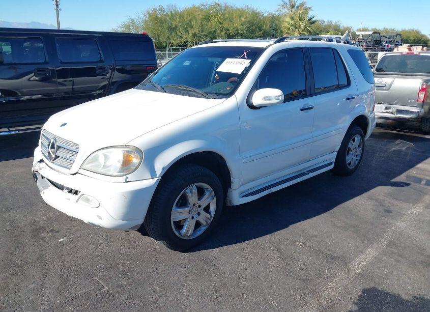 Photo 2 of 2005 Mercedes-benz Ml 350 4MATIC (VIN 4JGAB57E35A524558)