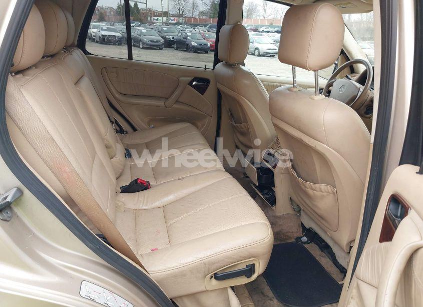 Photo 8 of 2004 Mercedes-benz Ml 350 4MATIC (VIN 4JGAB57E44A463493)