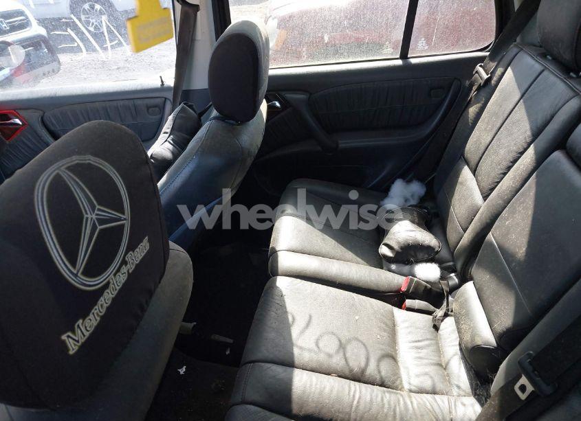 Photo 8 of 2004 Mercedes-benz Ml 350 4MATIC (VIN 4JGAB57E54A468167)