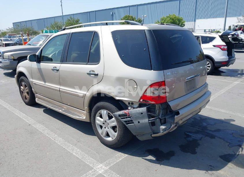 Photo 3 of 2005 Mercedes-benz Ml 350 4MATIC (VIN 4JGAB57E65A546957)