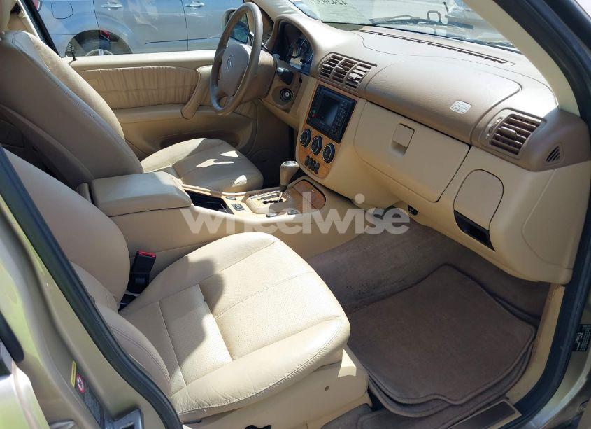 Photo 5 of 2005 Mercedes-benz Ml 350 4MATIC (VIN 4JGAB57E65A546957)
