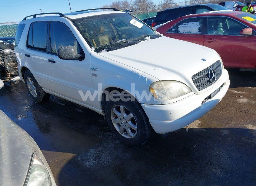 1999 Mercedes-benz Ml 430 (VIN 4JGAB72E0XA059632) main photo
