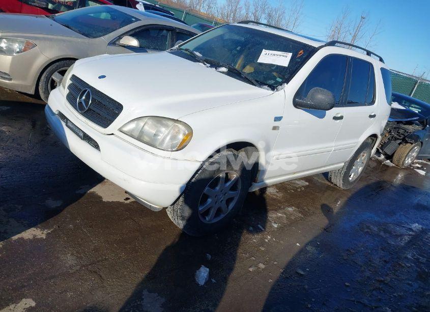 Photo 2 of 1999 Mercedes-benz Ml 430 (VIN 4JGAB72E0XA059632)