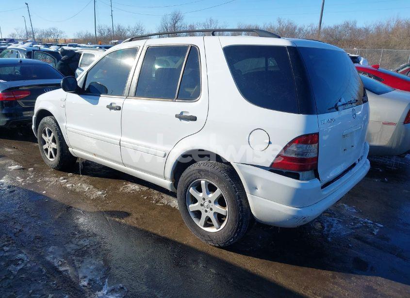 Photo 3 of 1999 Mercedes-benz Ml 430 (VIN 4JGAB72E0XA059632)