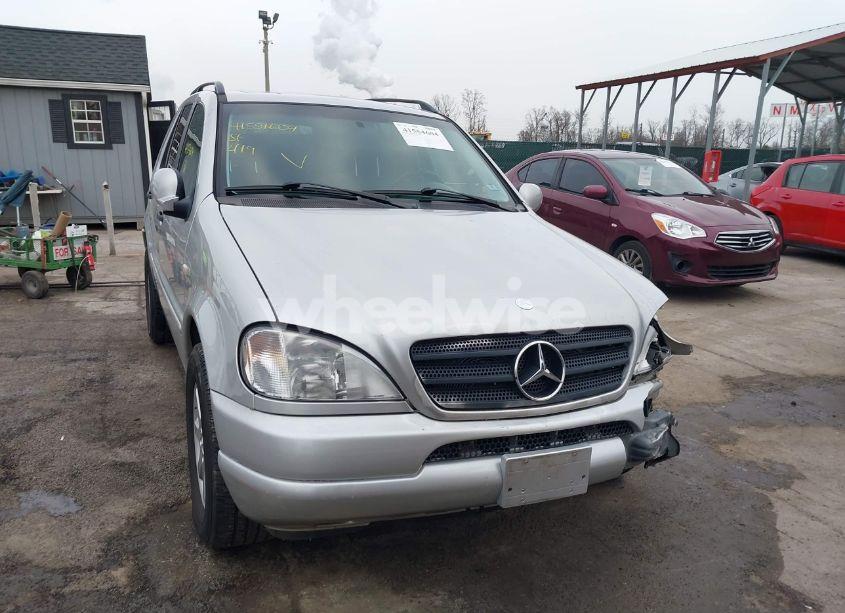 Photo 12 of 1999 Mercedes-benz Ml 430 (VIN 4JGAB72E4XA113675)