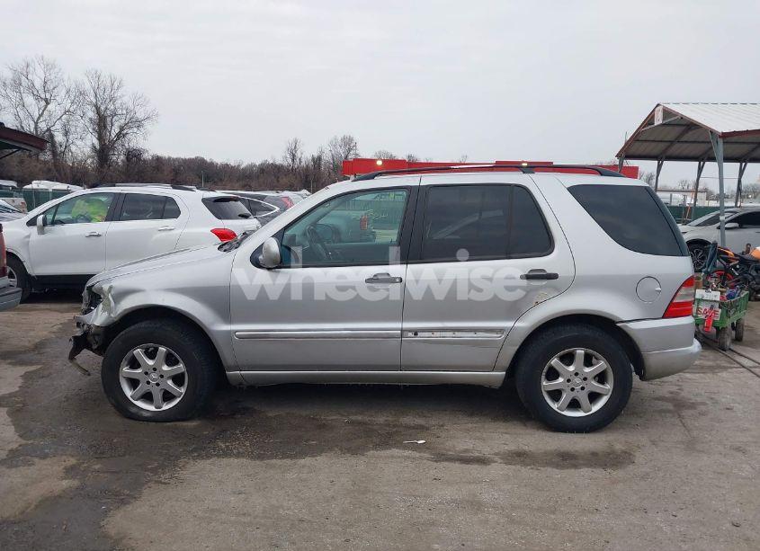 Photo 14 of 1999 Mercedes-benz Ml 430 (VIN 4JGAB72E4XA113675)