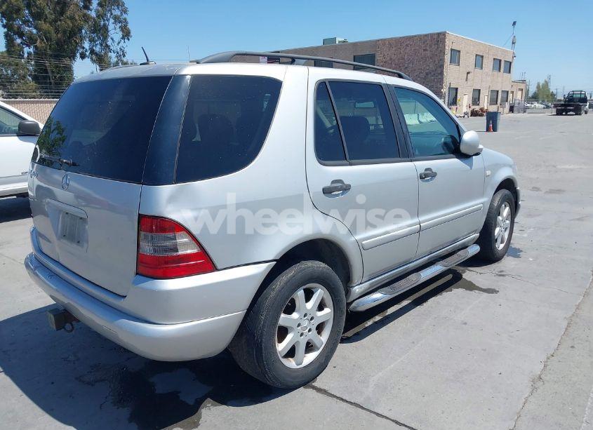 Photo 4 of 2000 Mercedes-benz Ml 430 (VIN 4JGAB72E4YA166927)