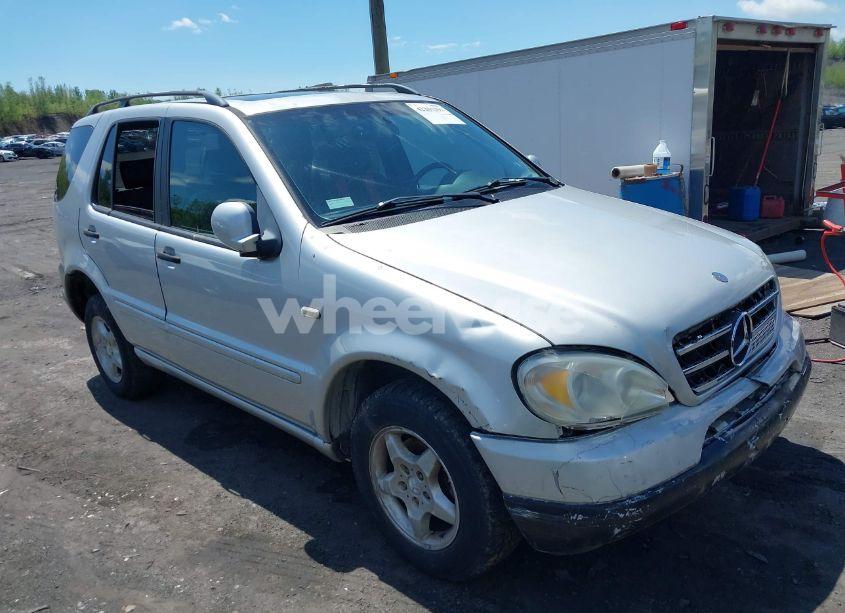 1999 Mercedes-benz Ml 430 (VIN 4JGAB72E5XA075910) main photo