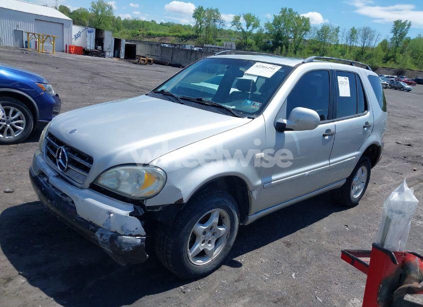 Photo 2 of 1999 Mercedes-benz Ml 430 (VIN 4JGAB72E5XA075910)