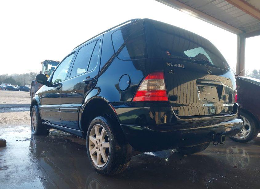 Photo 3 of 1999 Mercedes-benz Ml 430 (VIN 4JGAB72E5XA080640)