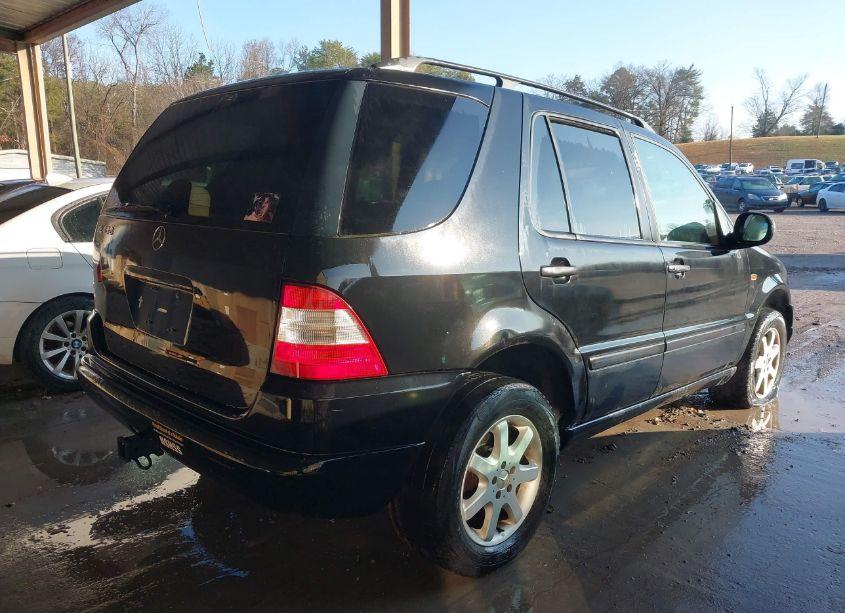 Photo 4 of 1999 Mercedes-benz Ml 430 (VIN 4JGAB72E5XA080640)