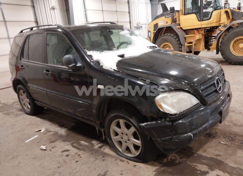 1999 Mercedes-benz Ml 430 (VIN 4JGAB72E6XA080355) main photo