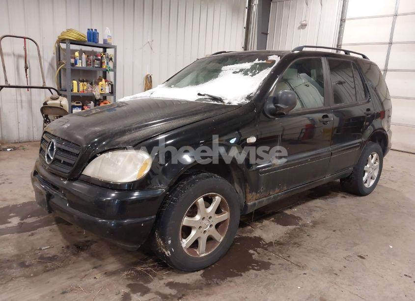 Photo 2 of 1999 Mercedes-benz Ml 430 (VIN 4JGAB72E6XA080355)