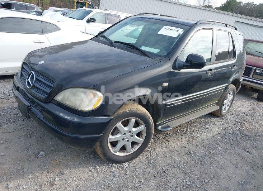 Photo 2 of 2000 Mercedes-benz Ml 430 (VIN 4JGAB72E9YA208069)