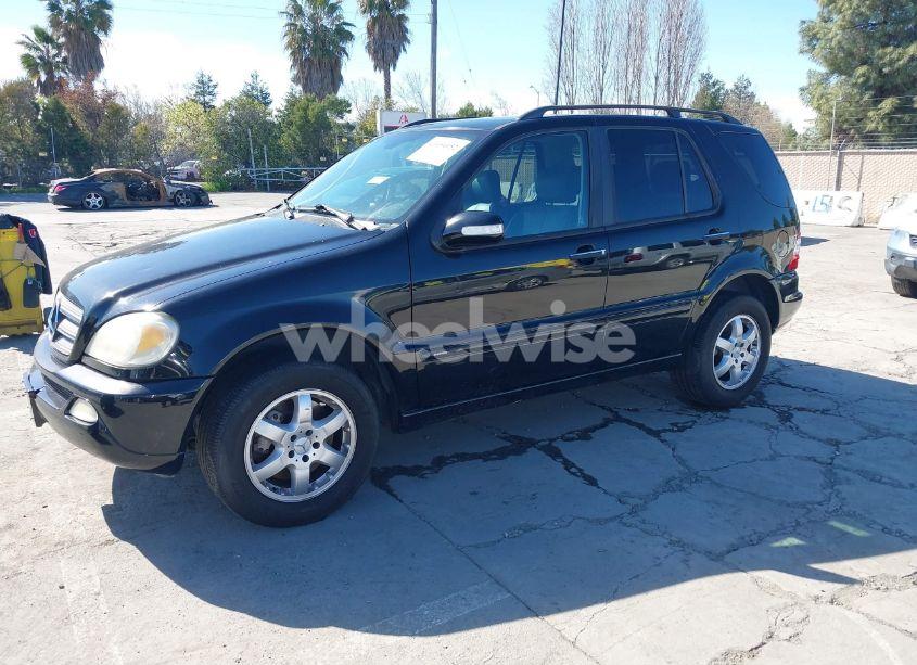 Photo 2 of 2004 Mercedes-benz Ml 500 4MATIC (VIN 4JGAB75E14A507996)